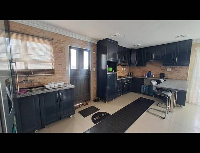 3 BEDROOM HOUSE FOR SALE IN ILLOVO